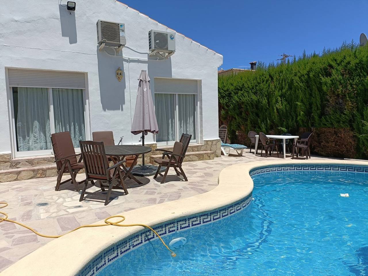 Modern house near beach, pool, Wifi, air conditioning in Almadrava, Costa Blanca