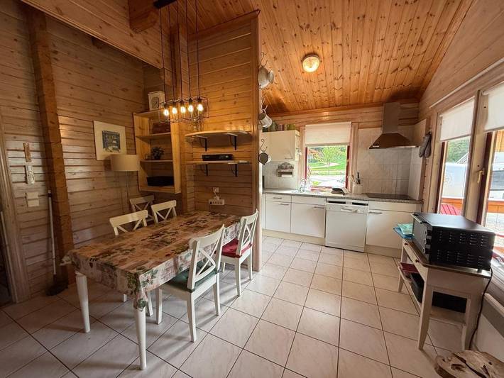 Location de vacances pour 4 personnes, avec piscine ainsi que jardin et vue, animaux acceptés à Mauroux - 3