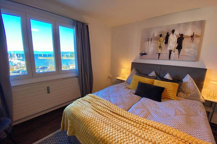 Ganze Wohnung, Modern Lakeview 4-Bedroom-Apartment in Romanshorn, Obersee (Bodensee)