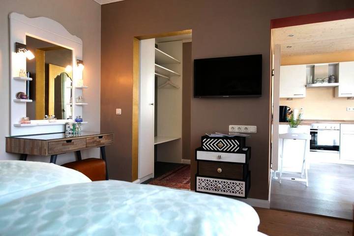 Ferienwohnung für 2 Personen, mit Terrasse und Garten in Forstern