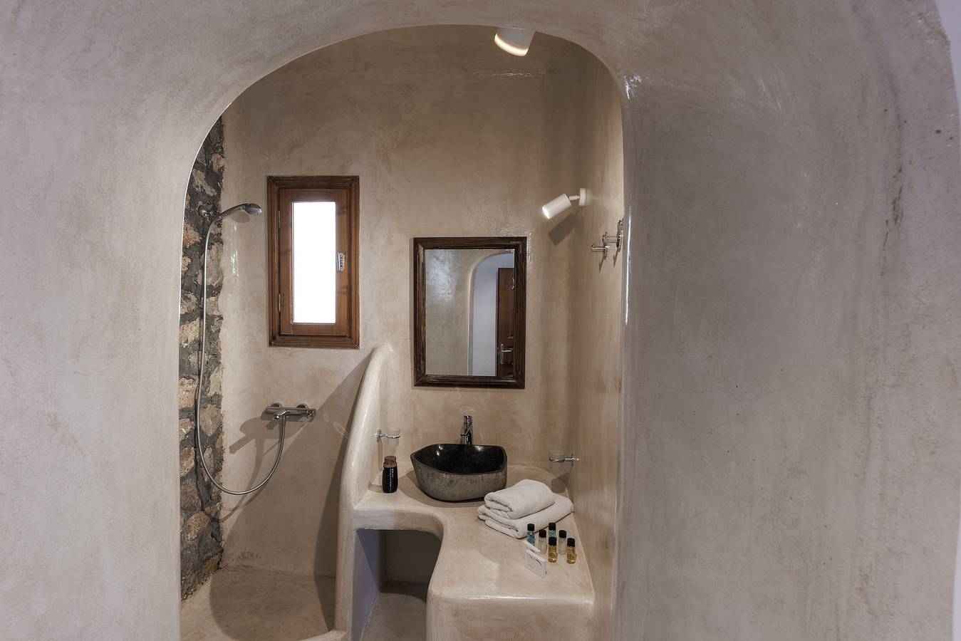 Geheel vakantieappartement, One bdr apartment for 4-Sea view-Hot Tub-Parking in Santorini