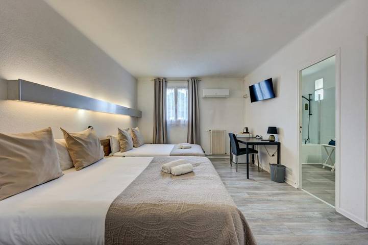 Hôtel pour 2 personnes, avec piscine et terrasse à Entraigues-sur-la-Sorgue - 2