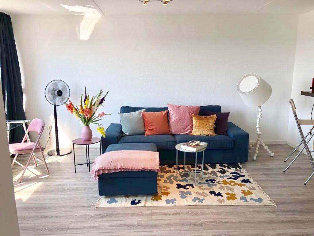 Appartement entier, Großes Appartement mit Aussichtsbalkon in Ludwigsbourg, Arrondissement de Ludwigsbourg
