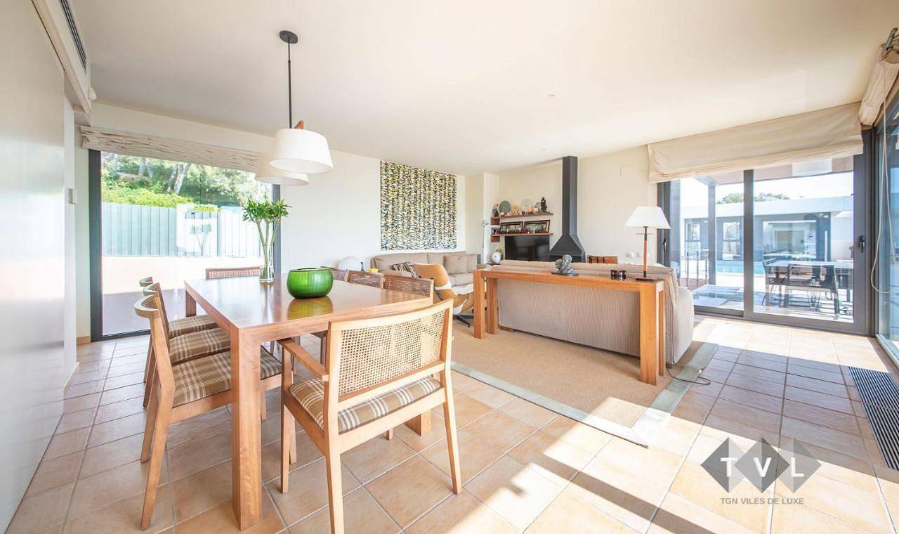 Villa für 13 Personen mit Whirlpool in La Móra, Tarragona