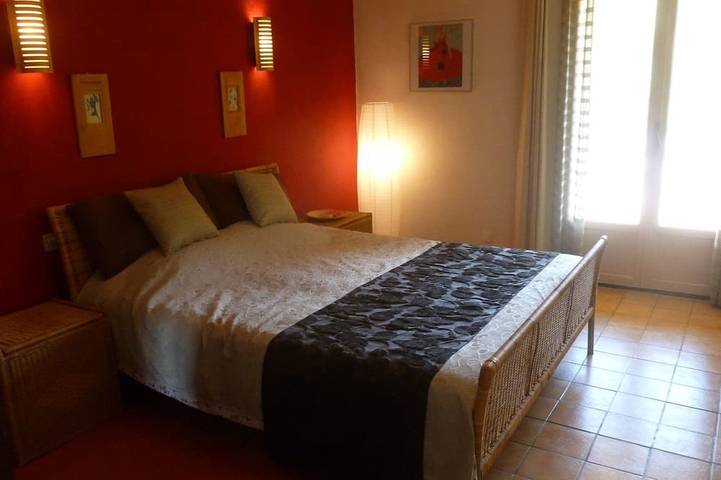 Gîte pour 2 personnes, avec terrasse et jardin à Le Luc - 2