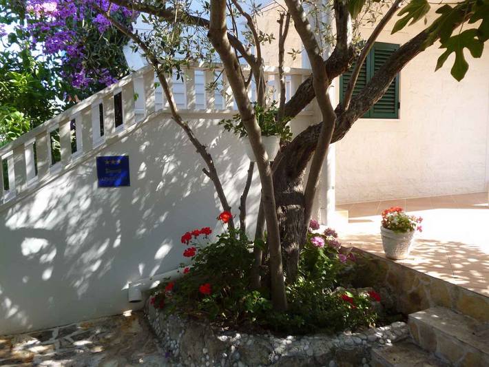 Ferienwohnung für 4 Personen, mit Balkon und Garten auf Pasman - 3