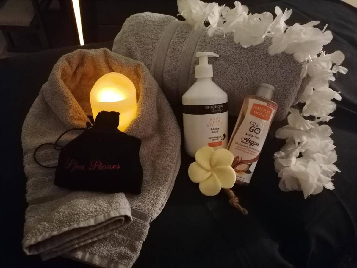 King Room with Spa Bath in Bourgneuf-en-Retz, Région de Saint-Nazaire
