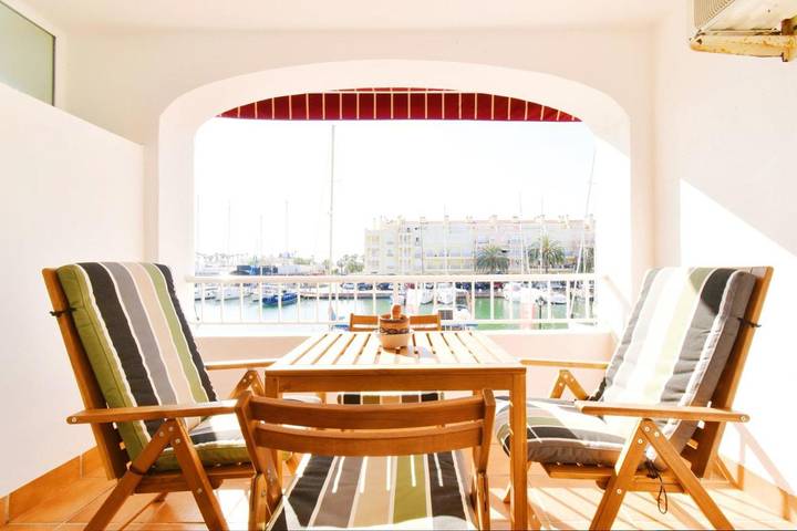 Appartement de vacances pour 4 personnes, avec vue ainsi que balcon et piscine, animaux acceptés - 1