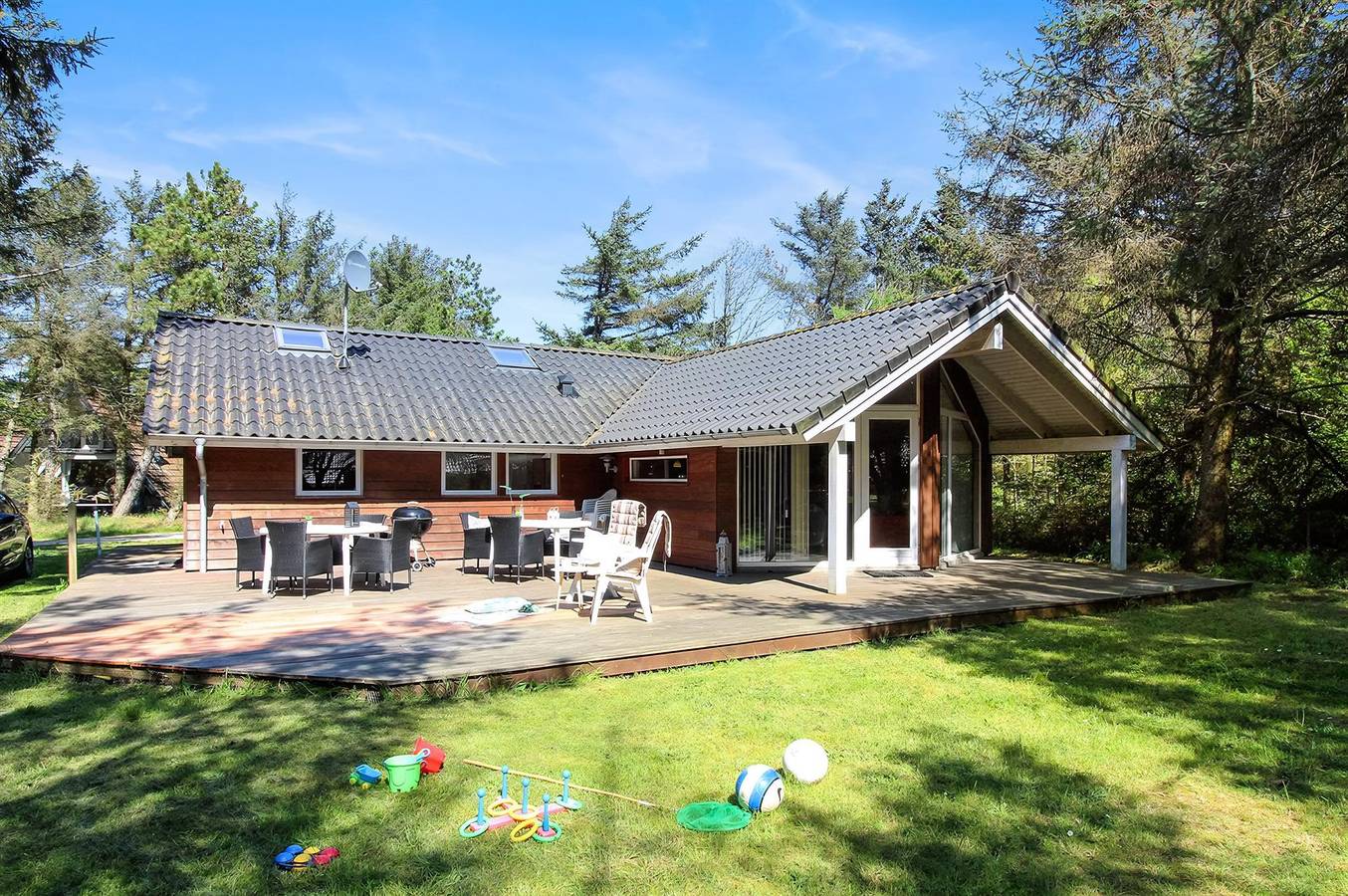 Awesome home in Harboøre w/ 4 Bedrooms, Sauna and Wifi in Vejlby Klit, Lemvig und Umgebung