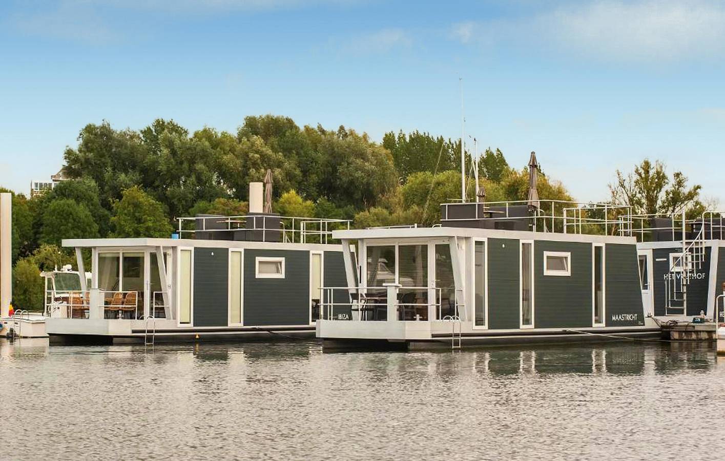 Woonboot voor 4 personen met terras in Maastricht, Limburg