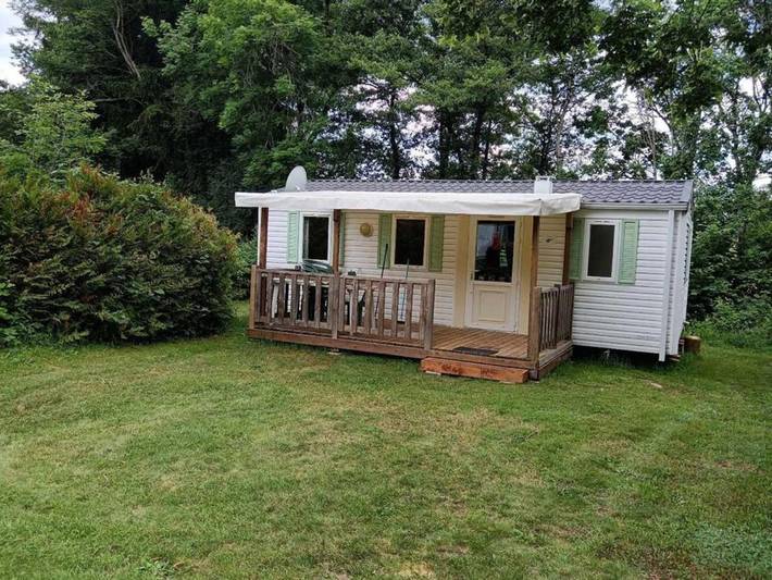 Camping pour 6 personnes, avec terrasse, animaux acceptés