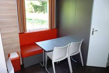 Camping pour 4 Personnes dans Champagnac-le-Vieux, Massif central, Photo 2