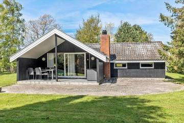 Ferienhaus für 6 Personen, mit Terrasse und Sauna sowie Garten in Lolland-Falster