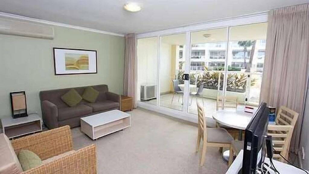 Ganze Wohnung, Pool, beach & cafes, Top Notch in Ettalong Beach, New South Wales