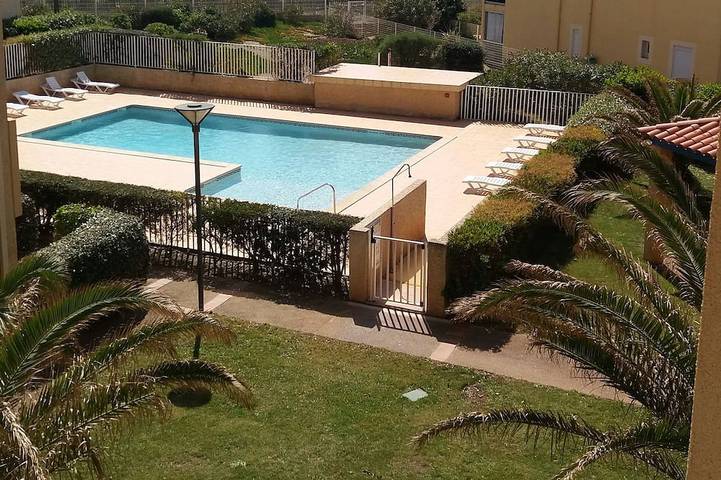 Ferienwohnung für 6 Personen, mit Terrasse und Pool sowie Garten in Valras-Plage