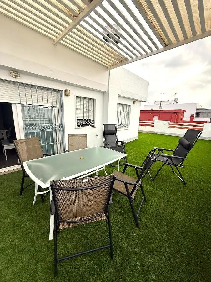 Apartamento de vacaciones para 4 personas, con terraza y vistas - 1