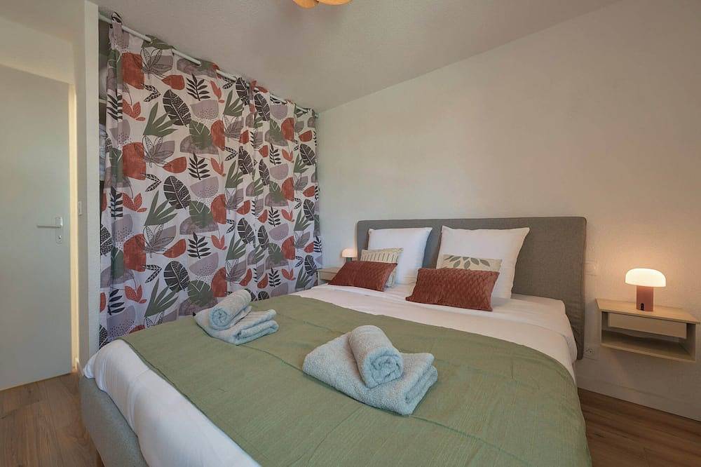Entire apartment, Apartment, terrace, pool, Netflix and Wifi in Gaillac, Albi region