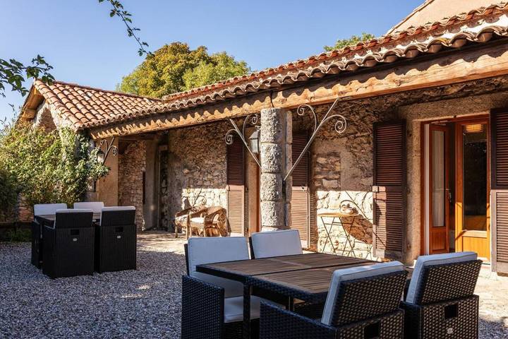 Chambre d’hôte pour 2 personnes, avec jardin et vue, animaux acceptés