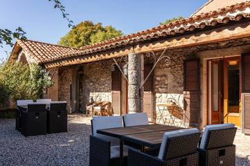 Chambre d’hôte pour 2 personnes, avec vue et jardin, animaux acceptés à Le Caylar