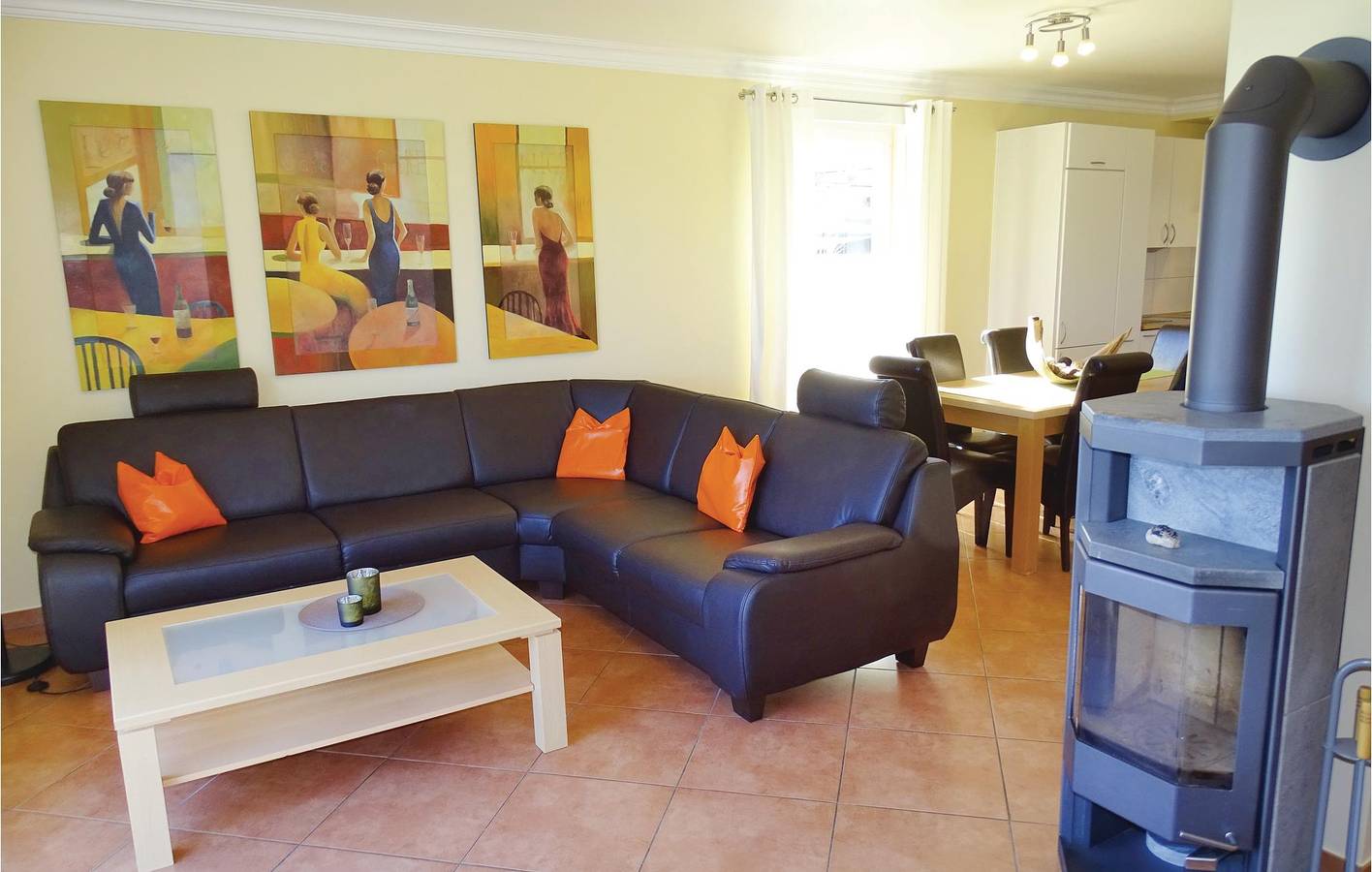 Gemütliche Wohnung mit Terrasse, Parkplatz 2km vom Strand entfernt in Kirchdorf (Poel), Nordwestmecklenburg (Wismar und Umgebung)