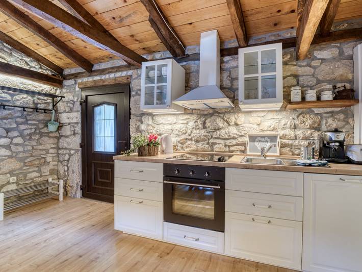 Ferienhaus für 4 Personen, mit Terrasse und Garten sowie Ausblick in Lovran - 4