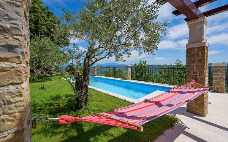 Ferienhaus für 7 Personen, mit Sauna und Garten, mit Haustier