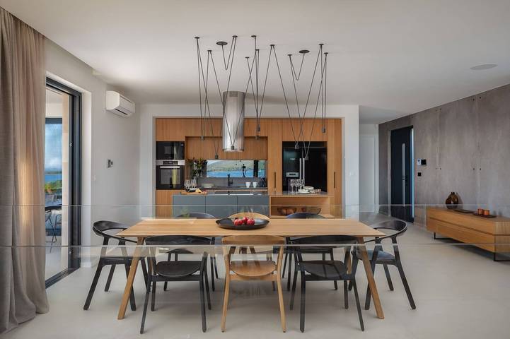 Villa pour 8 personnes, avec jacuzzi ainsi que sauna et jardin à Tisno - 3