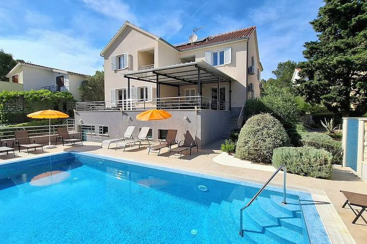 Villa für 14 Personen, mit Garten - 1