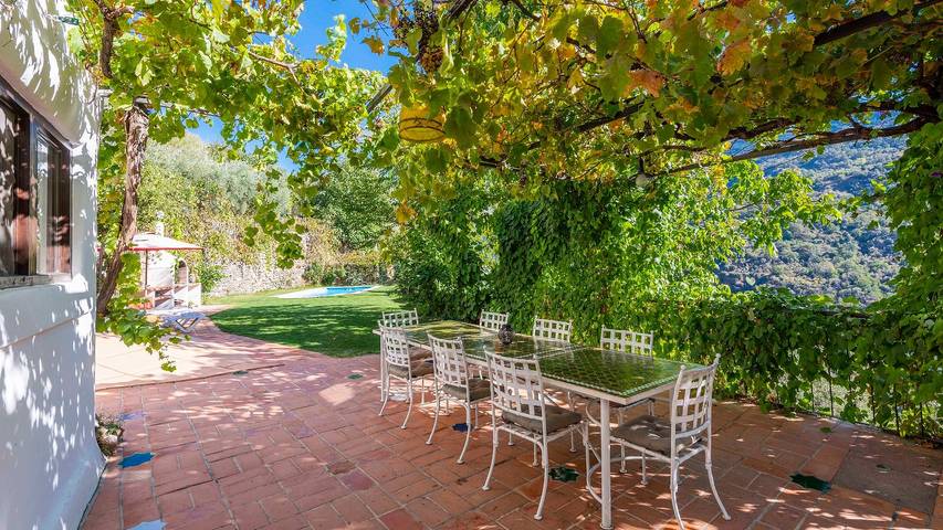 Chalet para 9 personas, con balcón/terraza y piscina en Vega de Granada - 4