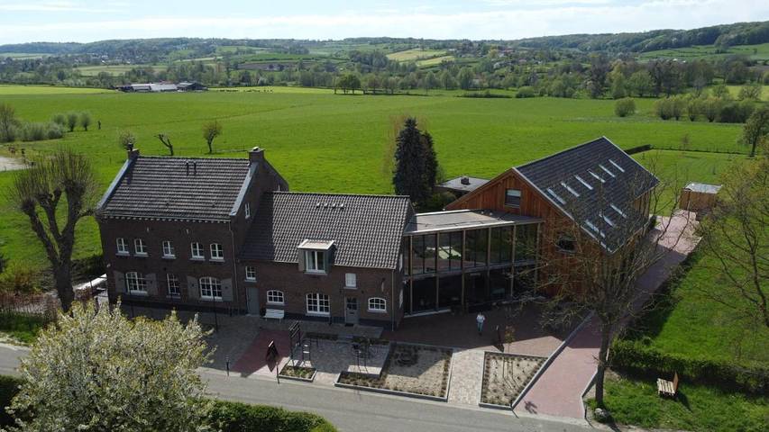 Hotel für 20 Personen, mit Balkon und Terrasse sowie Garten und Ausblick