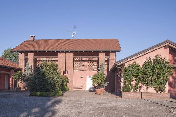 Villa per 3 persone, con terrazza e giardino in Piemonte