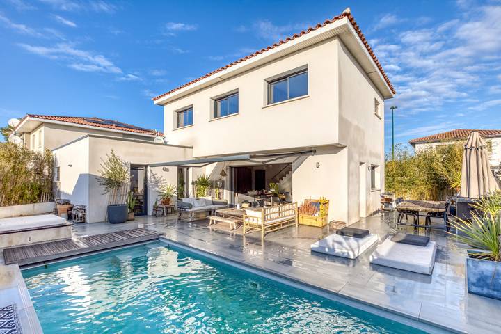 Villa 'Maison Melgorienne' con piscina privata e Wi-Fi in Mauguio, Costa mediterranea (Francia)