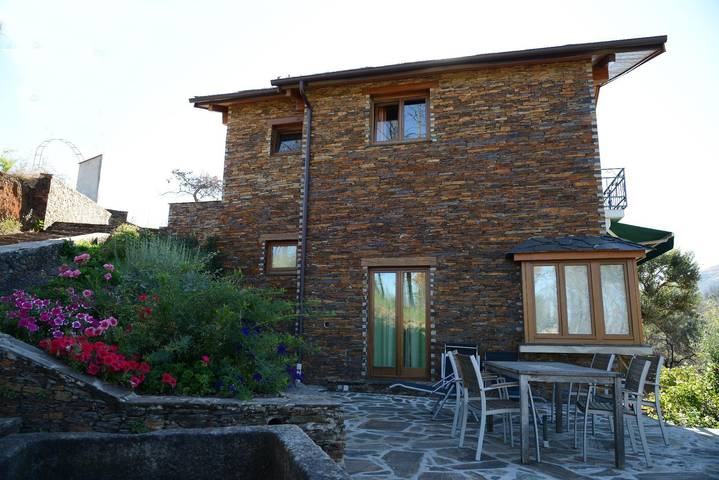 Finca für Gruppen für 5 Personen, mit Garten und Terrasse in Portugal - 2