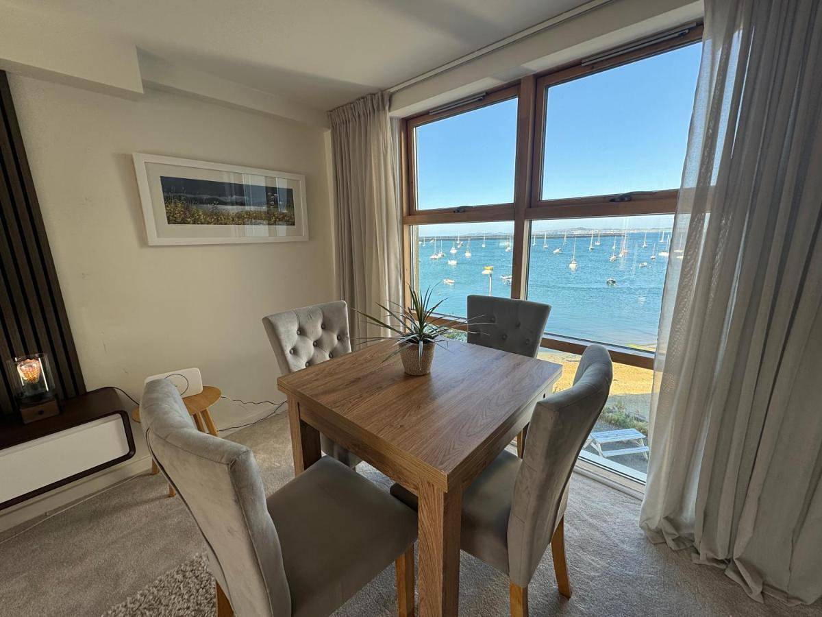 Entire apartment, One-Bedroom Apartment in Holyhead, Isle of Anglesey