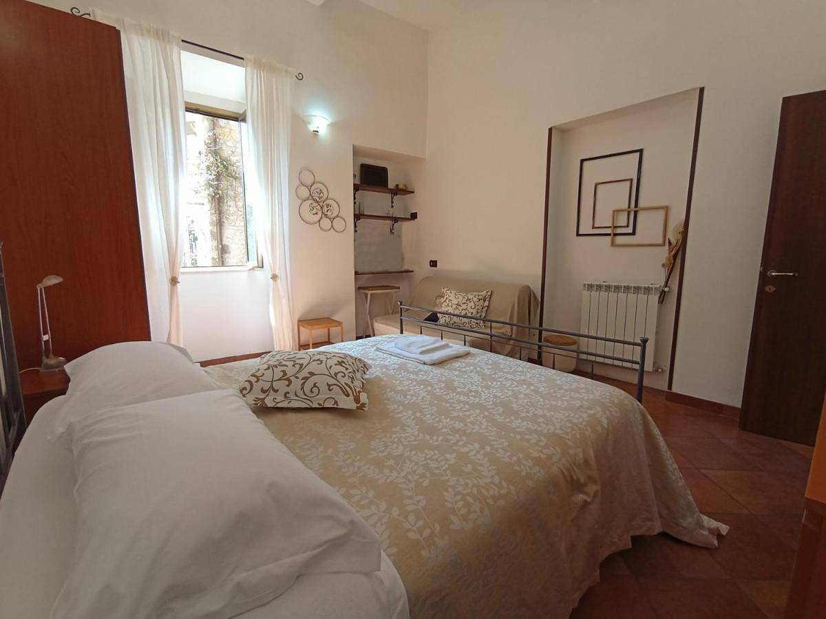 Appartamento intero, Two-Bedroom Apartment in Tivoli, Provincia di Roma