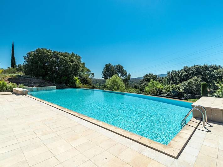 Gîte pour 2 personnes, avec piscine ainsi que balcon/terrasse et sauna, animaux acceptés à La Motte - 3