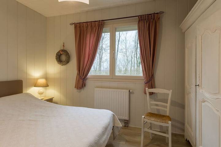 Gîte pour 5 personnes, avec jardin à GY - 4