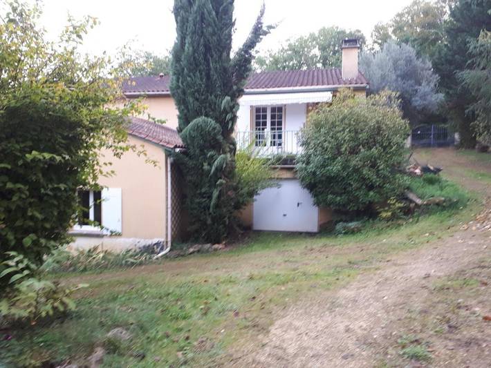 Gîte pour 4 personnes, avec vue ainsi que piscine et jardin à Le Buisson-de-Cadouin - 2