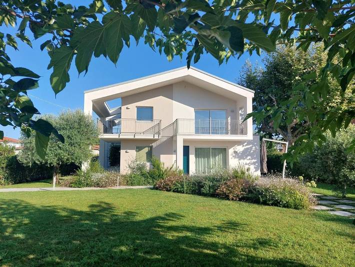 B&b per 2 persone, con Terrazza e Giardino nonché Panorama a Lido di Camaiore