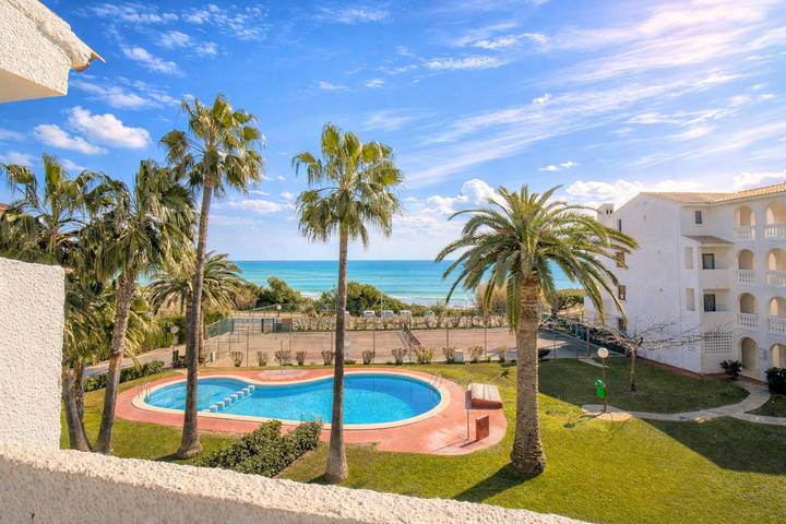 Ferienwohnung für 4 Personen, mit Terrasse und Garten sowie Kinderpool in Alcossebre