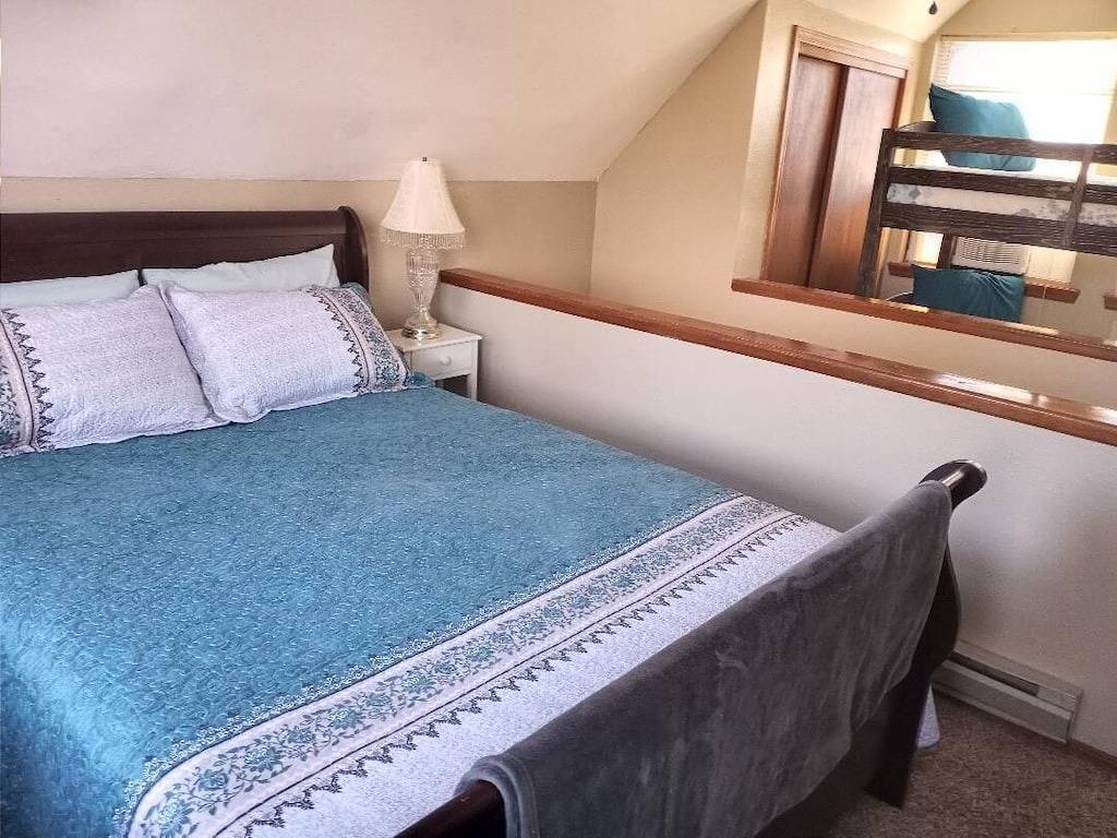 Vacation House for 6 Guests in Texanna, Eufaula Lake