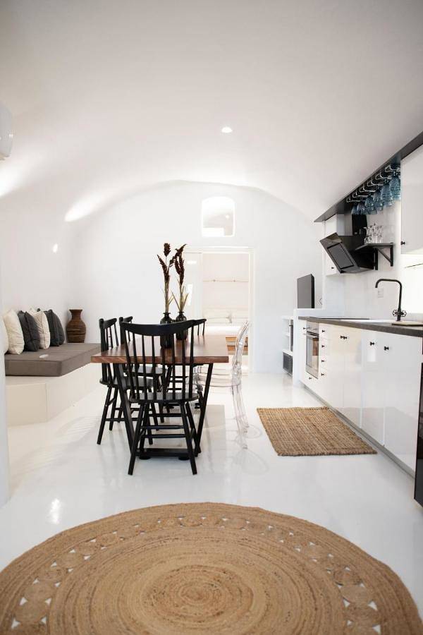 Three-Bedroom House in Santorin