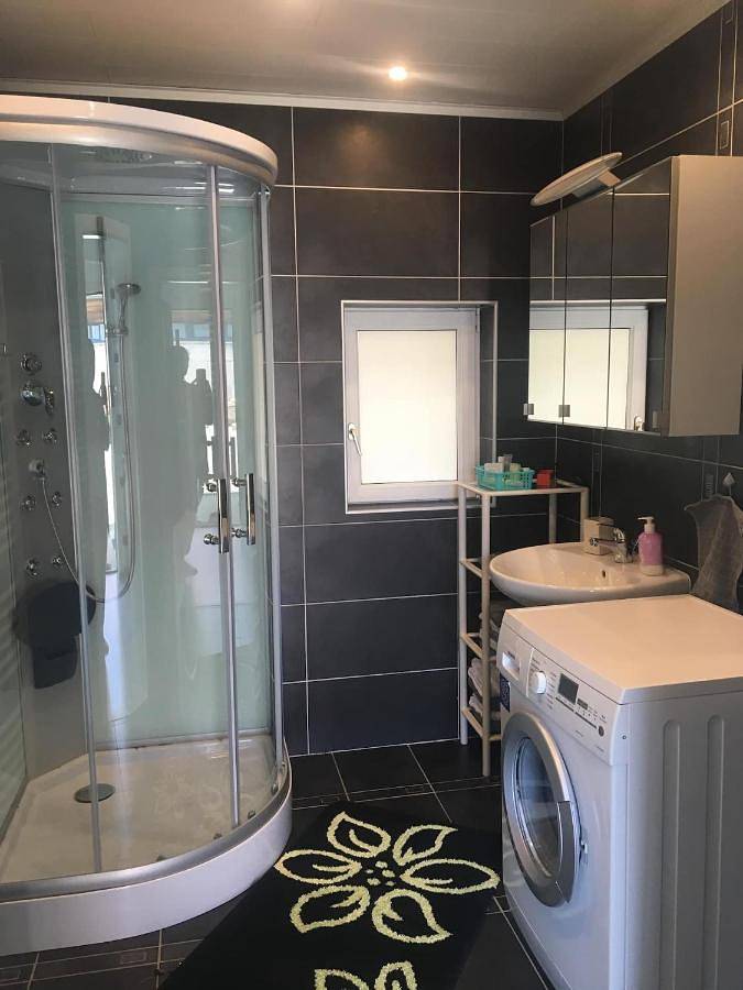 Ganze Wohnung, One-Bedroom Apartment in Tulln an der Donau, Bezirk Tulln