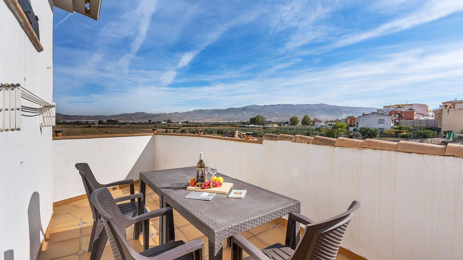 Sueños De La Vega Las Gabias by Ruralidays in Gabia Chica, Las Gabias