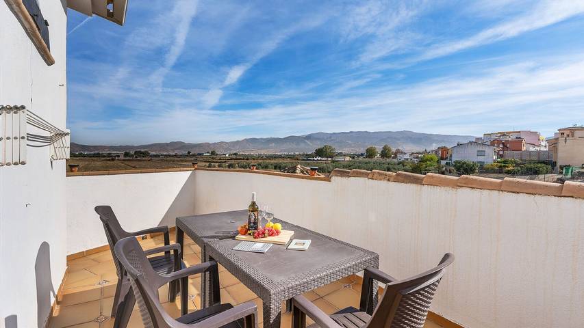 Chalet para 8 personas, con piscina además de balcón/terraza y jacuzzi en Vega de Granada - 4