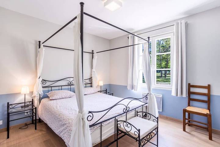 Location de vacances pour 10 personnes, avec Terrasse et Jardin à Bonnieux - 4