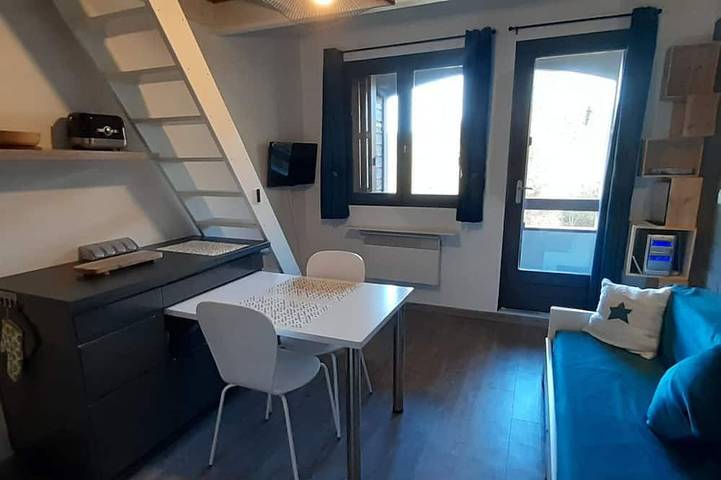 Gîte pour 4 personnes à Mijoux - 4