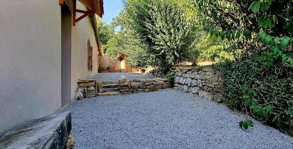 Gîte pour 2 personnes, avec Terrasse et Vue à Scey-Maisières - 3