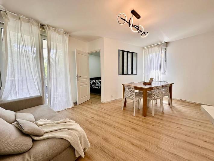 Appartement de vacances pour 6 personnes, avec vue ainsi que balcon et vue sur le lac