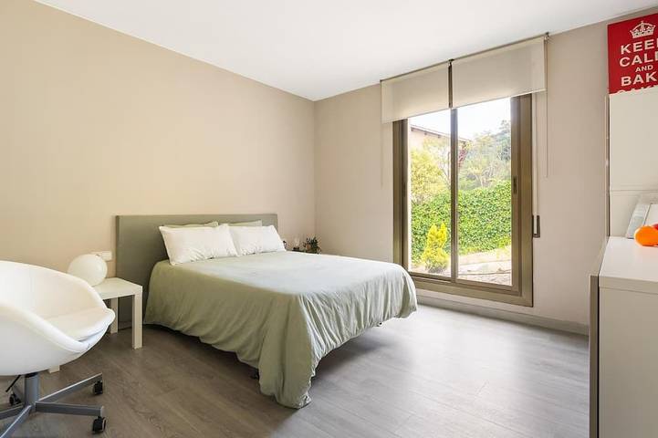 Location de vacances pour 10 personnes, avec balcon ainsi que piscine et jardin à Alella - 3